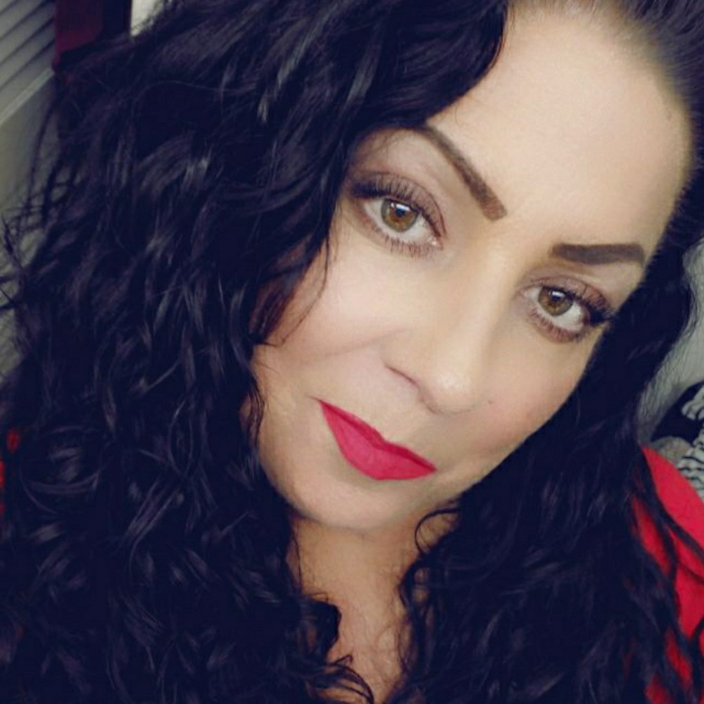 Meet your Posher, Christina